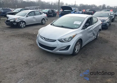 2014 Hyundai Elantra Se z USA, uszkodzony, nr VIN 5NPDH4AE8EH466295